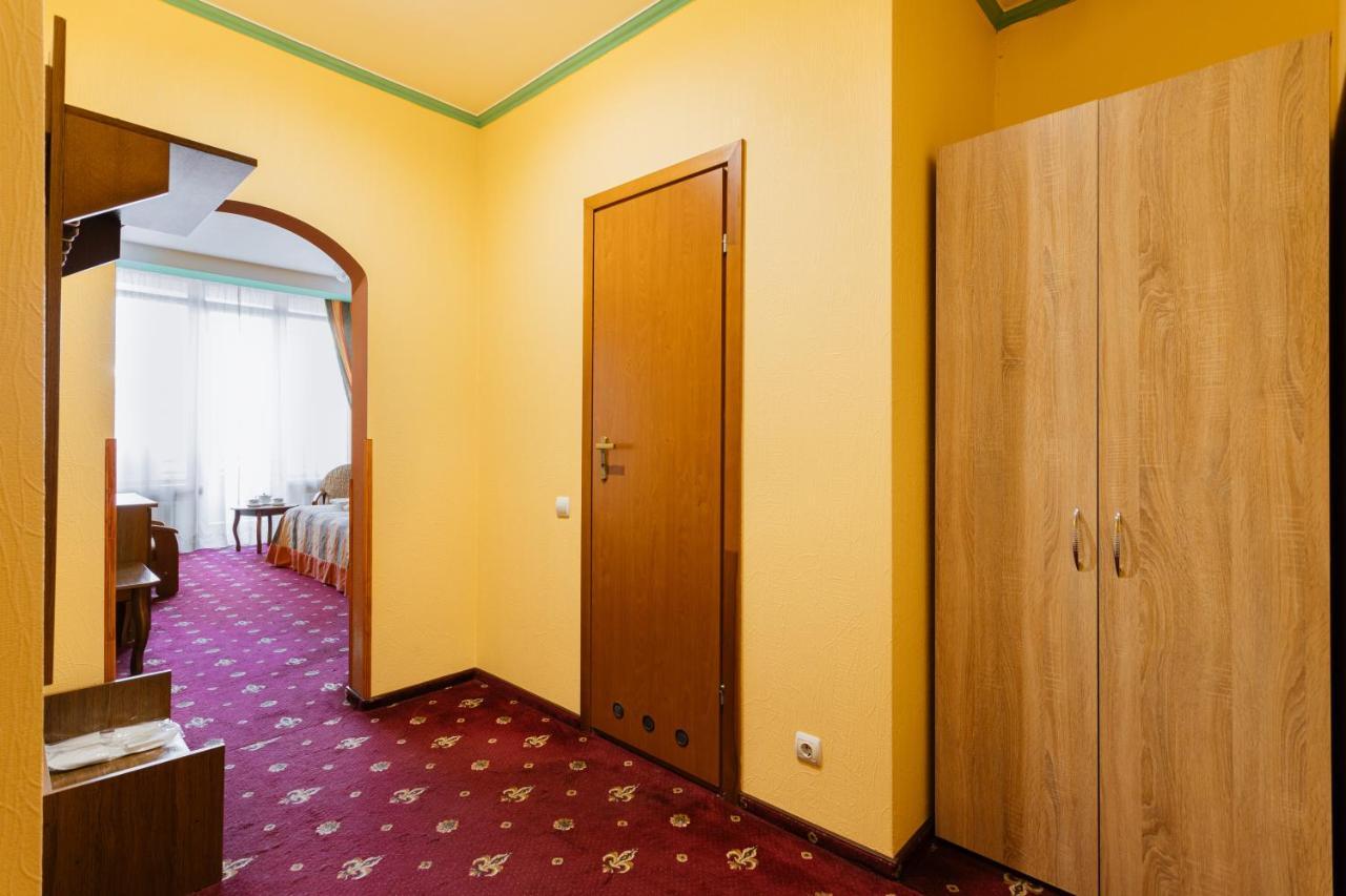 Tiso Apart Hotel Kiev Extérieur photo